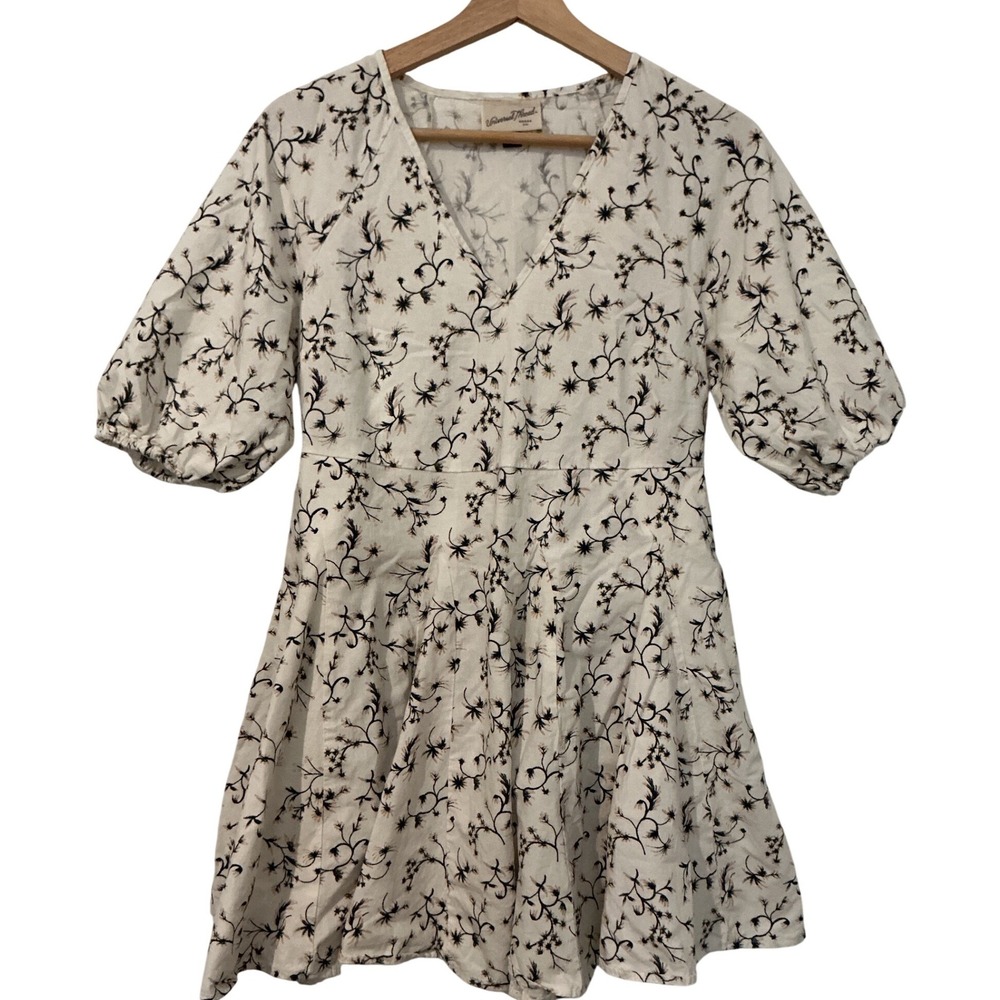 Universal Thread Mini Dress XS White Floral Puff Sleeve Babydoll Boho